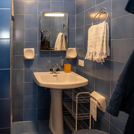 Trilocale Con Giardino Privato E Box Auto Μπόρμιο