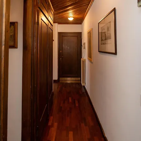 Διαμέρισμα Trilocale Con Giardino Privato E Box Auto Μπόρμιο